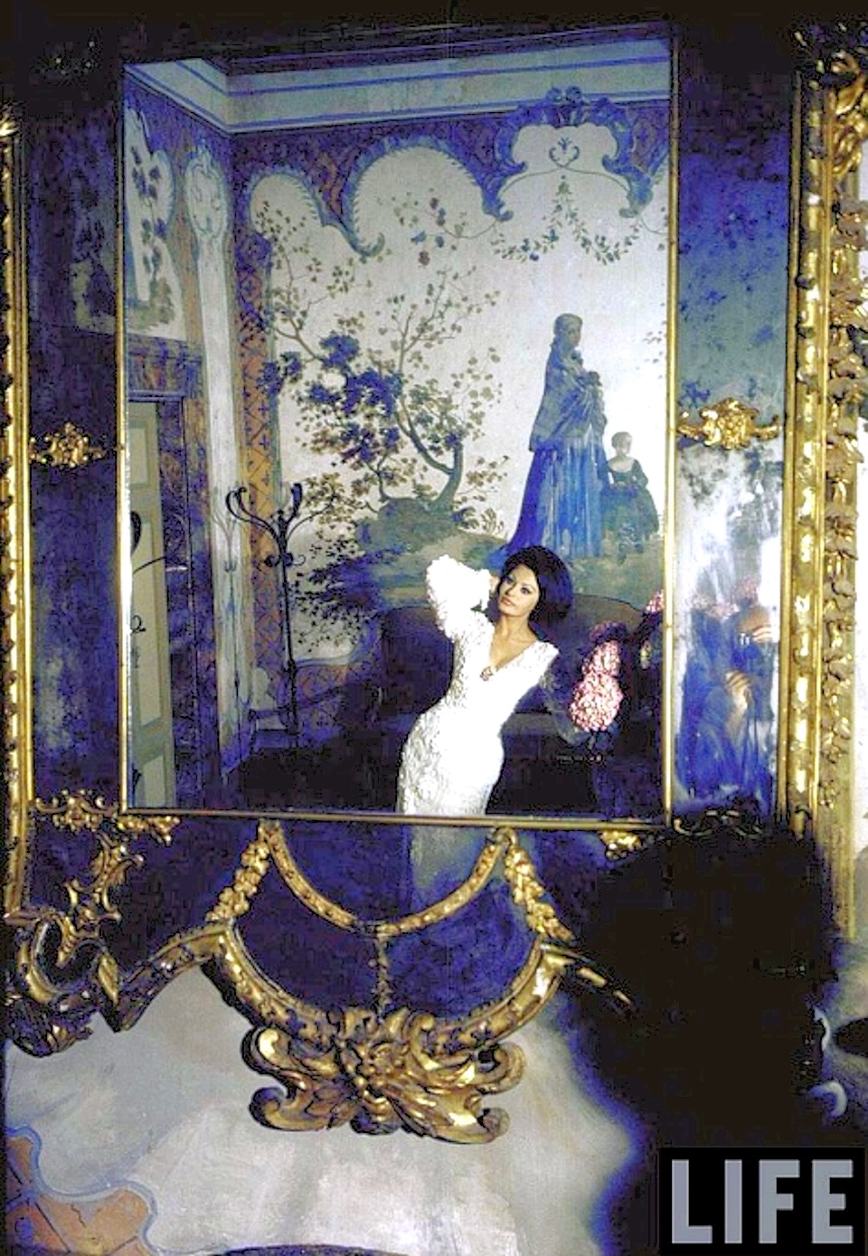 Sophia Lorens RomanVilla-x