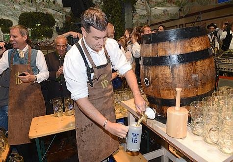 _HB-Zelt-Anstich S�der2 (2)1